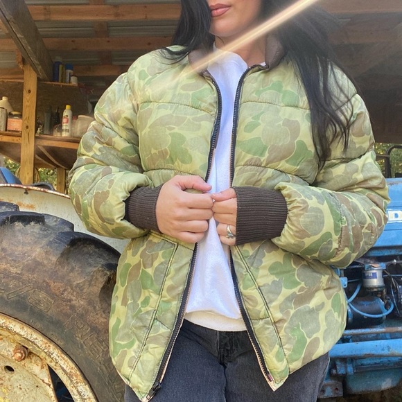 Sold - Picture 4 of 7